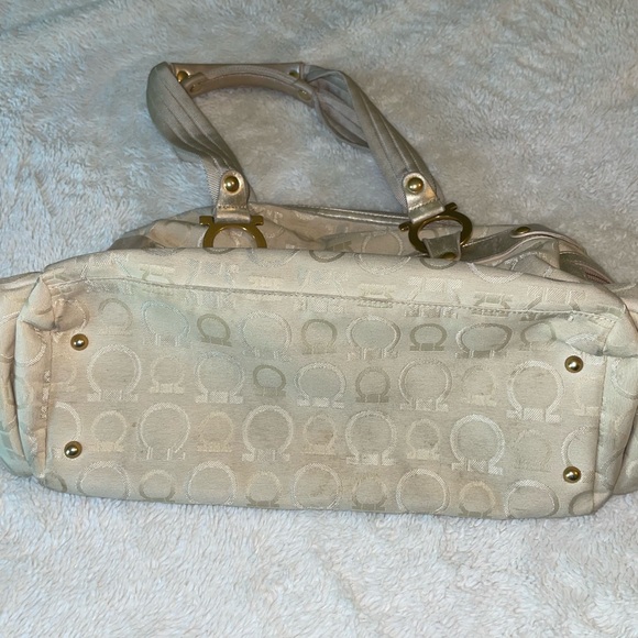 Salvatore Ferragamo Beige‎ Handbag with Gold Logo Hardware - Picture 5 of 13